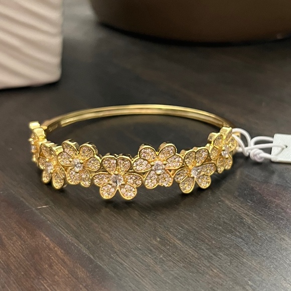 Jewelry - Gold Tone Stainless Steel Flower CZ Bangle NEW